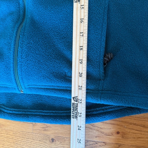 LL Bean Sleeveless Front Zip Teal‎ Fleece Vest Size Medium - Picture 3 of 4
